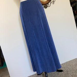 Comdortable and stylish skirt